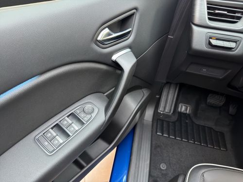https://csb-strapi-files.fsn1.your-objectstorage.com/inventory-cars/images/c2a7b76d81dd0ae01285d7645dfdd53292de8b22/11_500_5006.jpg