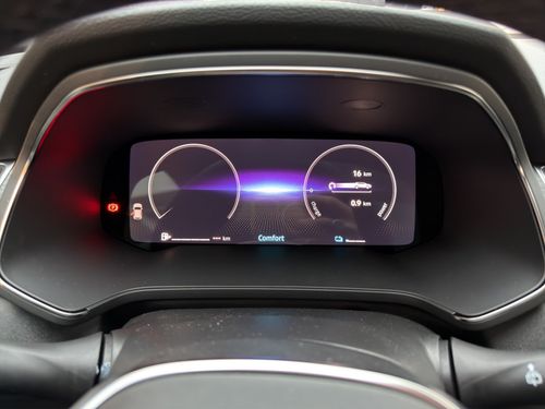 https://csb-strapi-files.fsn1.your-objectstorage.com/inventory-cars/images/c2a7b76d81dd0ae01285d7645dfdd53292de8b22/16_500_3232.jpg