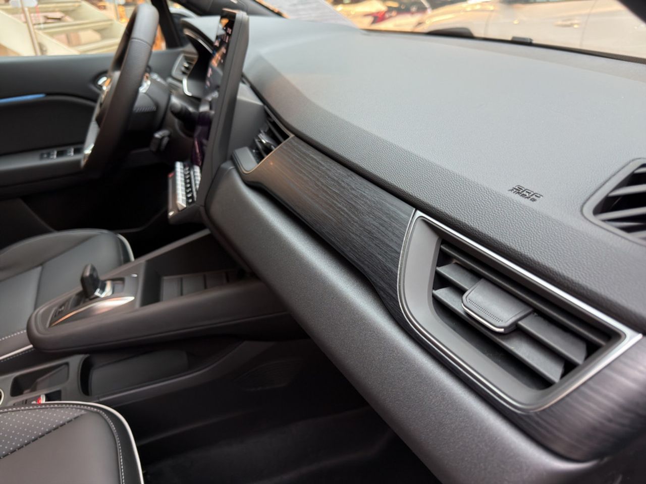 https://csb-strapi-files.fsn1.your-objectstorage.com/inventory-cars/images/c2a7b76d81dd0ae01285d7645dfdd53292de8b22/21_1280_7535.jpg