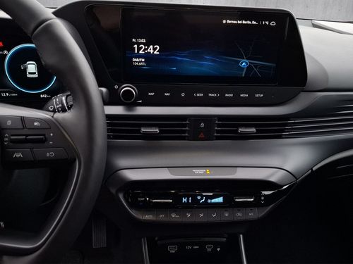 https://csb-strapi-files.fsn1.your-objectstorage.com/inventory-cars/images/c32df7f9635aa5f9b50781ea56df79e4b7c86b74/12_500_9119.jpg
