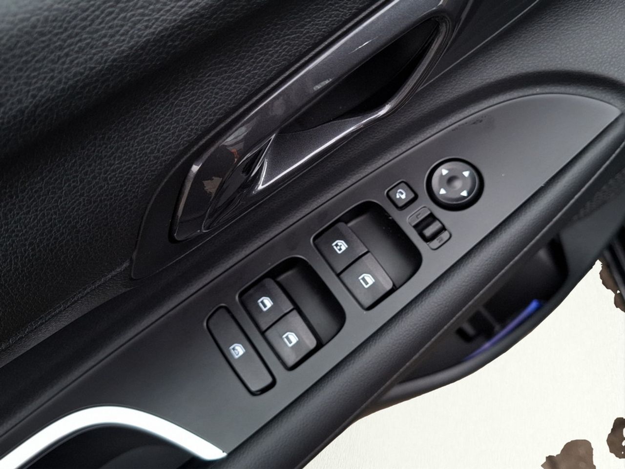 https://csb-strapi-files.fsn1.your-objectstorage.com/inventory-cars/images/c32df7f9635aa5f9b50781ea56df79e4b7c86b74/15_1280_6223.jpg