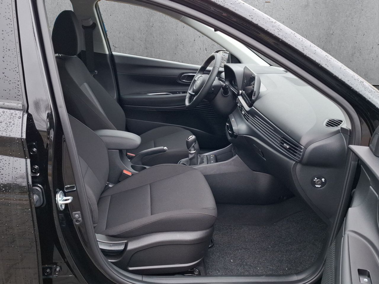 https://csb-strapi-files.fsn1.your-objectstorage.com/inventory-cars/images/c32df7f9635aa5f9b50781ea56df79e4b7c86b74/21_1280_8628.jpg