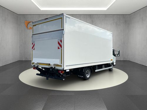 https://csb-strapi-files.fsn1.your-objectstorage.com/inventory-cars/images/c37eb363f6f516ba2d9fa2d120cacbafeb7f21dc/5_500_8373.jpg