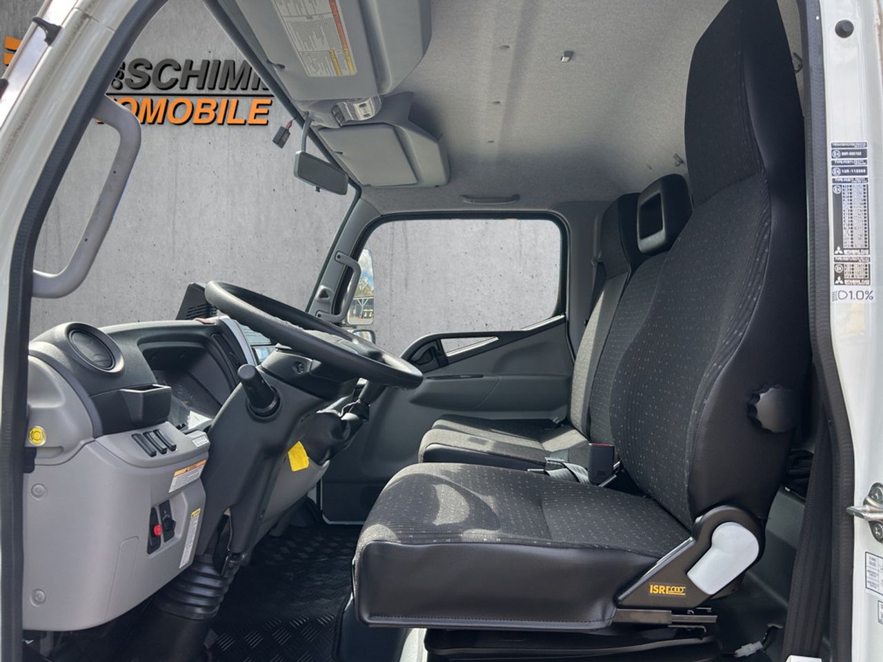 https://csb-strapi-files.fsn1.your-objectstorage.com/inventory-cars/images/c37eb363f6f516ba2d9fa2d120cacbafeb7f21dc/9_1280_5964.jpg