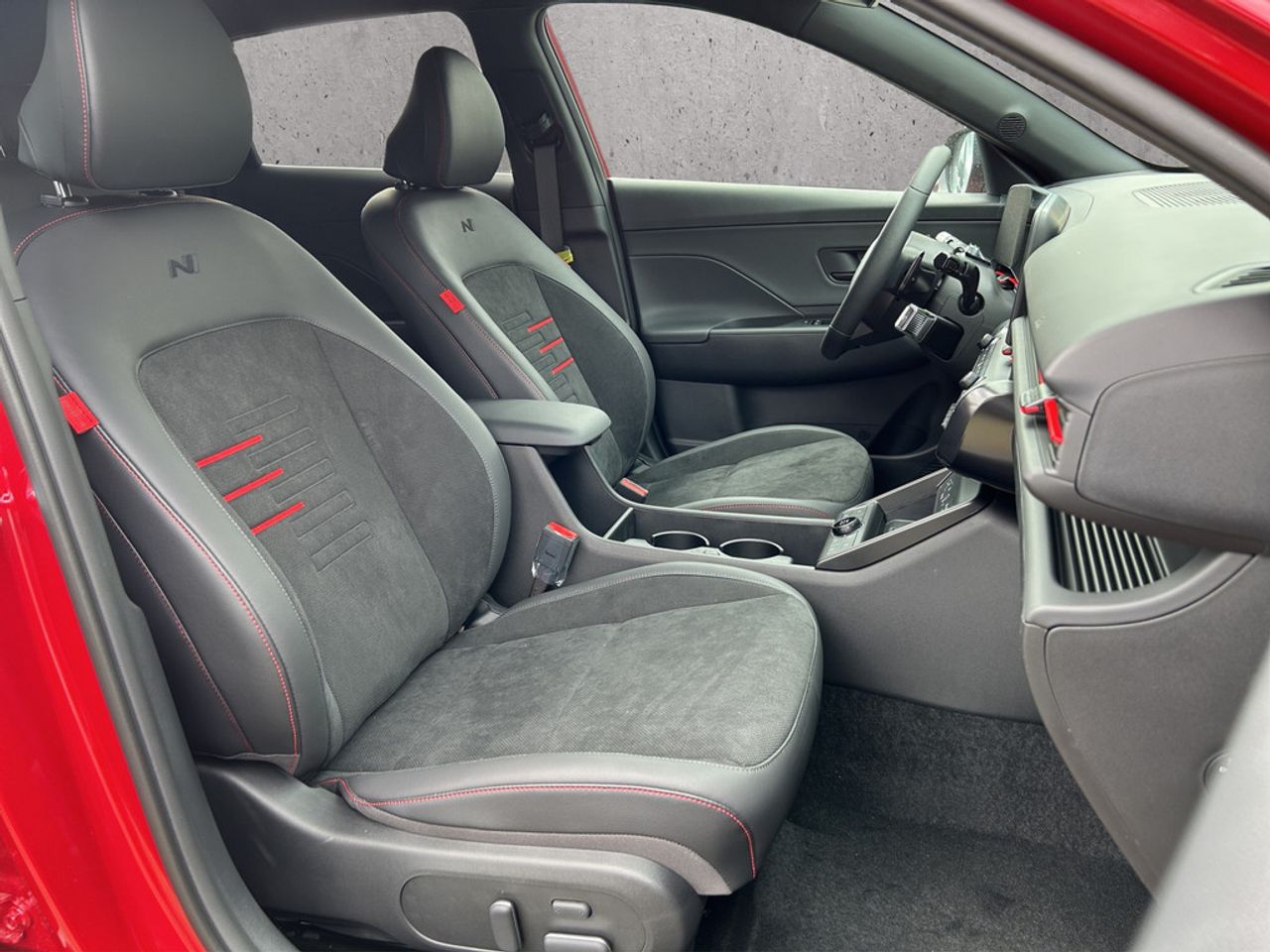 https://csb-strapi-files.fsn1.your-objectstorage.com/inventory-cars/images/c3ca0041ec71aee06c052e4657999ac6c936a596/20_1280_1938.jpg