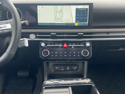 https://csb-strapi-files.fsn1.your-objectstorage.com/inventory-cars/images/c4a7ca31a28313ebe9d1bc877bc91a1de7c3cee5/17_500_9166.jpg