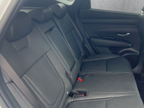 https://csb-strapi-files.fsn1.your-objectstorage.com/inventory-cars/images/c4a7ca31a28313ebe9d1bc877bc91a1de7c3cee5/19_500_9582.jpg