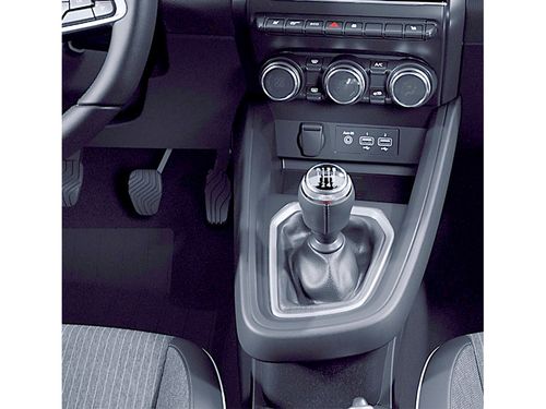 https://csb-strapi-files.fsn1.your-objectstorage.com/inventory-cars/images/c5efaa2aaeeca1c0486e9ce9f51ea844b41ae712/11_500_4300.jpg