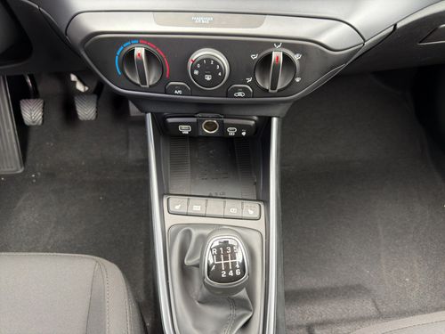 https://csb-strapi-files.fsn1.your-objectstorage.com/inventory-cars/images/c63b161cd9b7be6e611e2ed184599083ac7dd129/16_500_1559.jpg