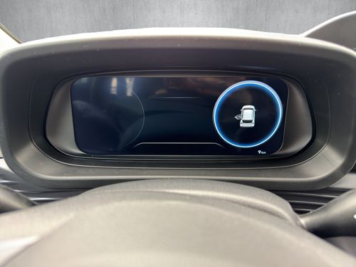 https://csb-strapi-files.fsn1.your-objectstorage.com/inventory-cars/images/c63b161cd9b7be6e611e2ed184599083ac7dd129/17_500_8021.jpg
