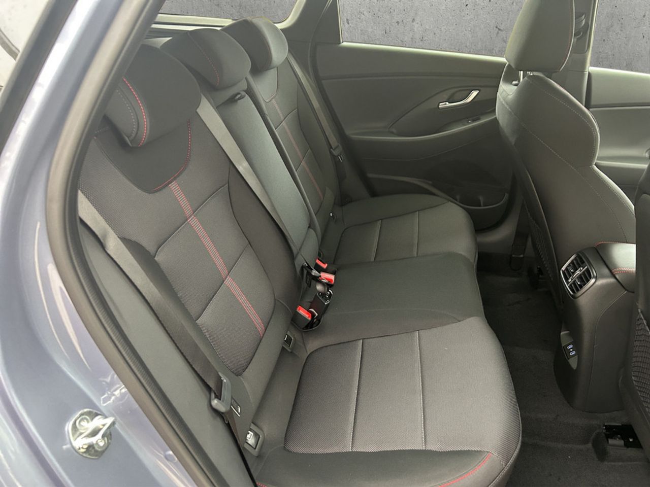 https://csb-strapi-files.fsn1.your-objectstorage.com/inventory-cars/images/c685fc56ae3d0cdb151e5c681f71bdb26ce619dc/19_1280_3783.jpg