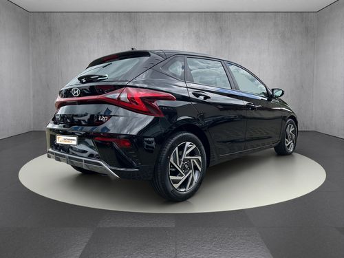 https://csb-strapi-files.fsn1.your-objectstorage.com/inventory-cars/images/c6b0210cf07c85b8a0c46ad60e15344435fad2eb/6_500_9021.jpg