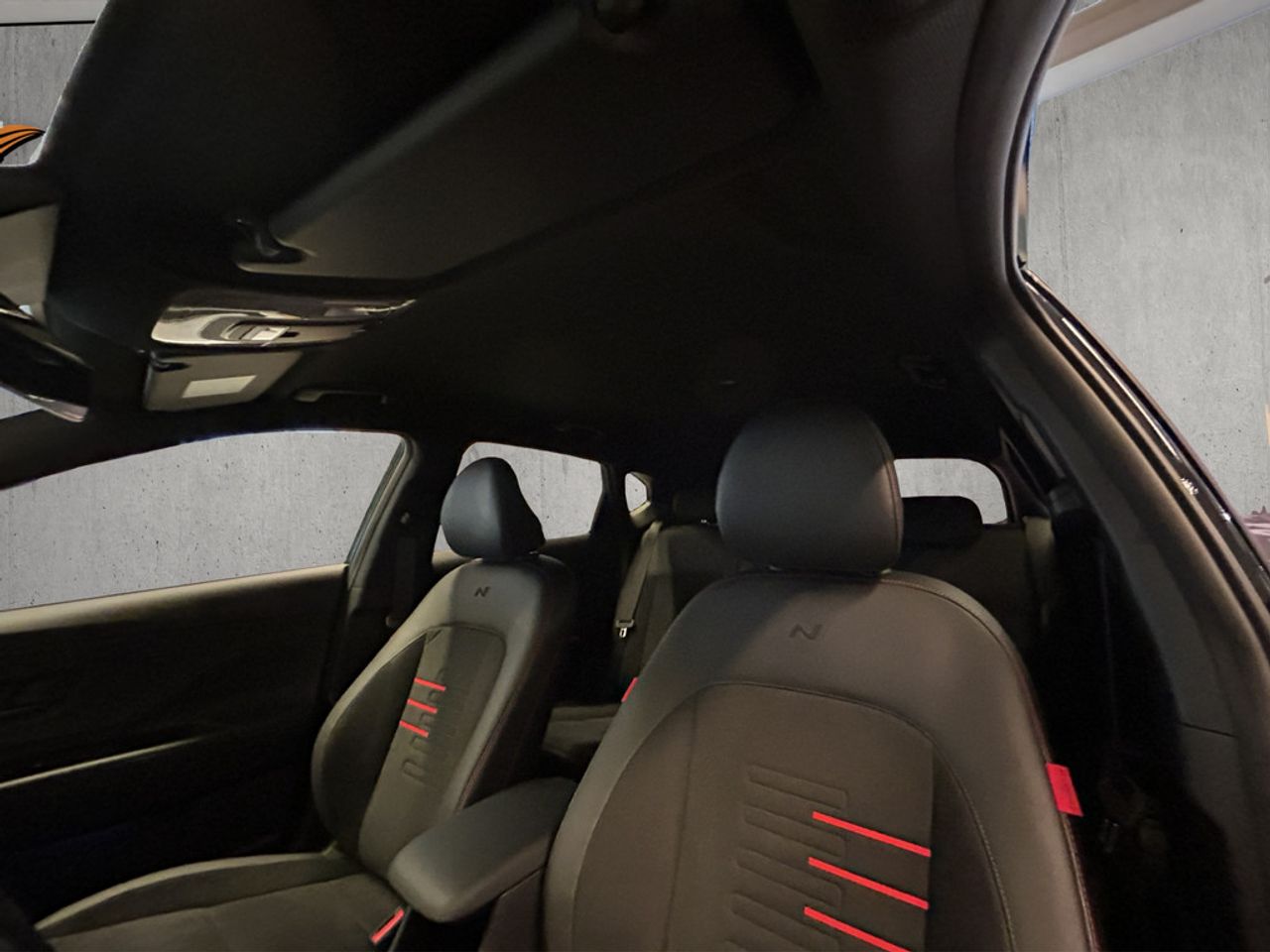 https://csb-strapi-files.fsn1.your-objectstorage.com/inventory-cars/images/c6ce9dd2430cfcfe6b6b7fa63ece2866031112d3/12_1280_2837.jpg