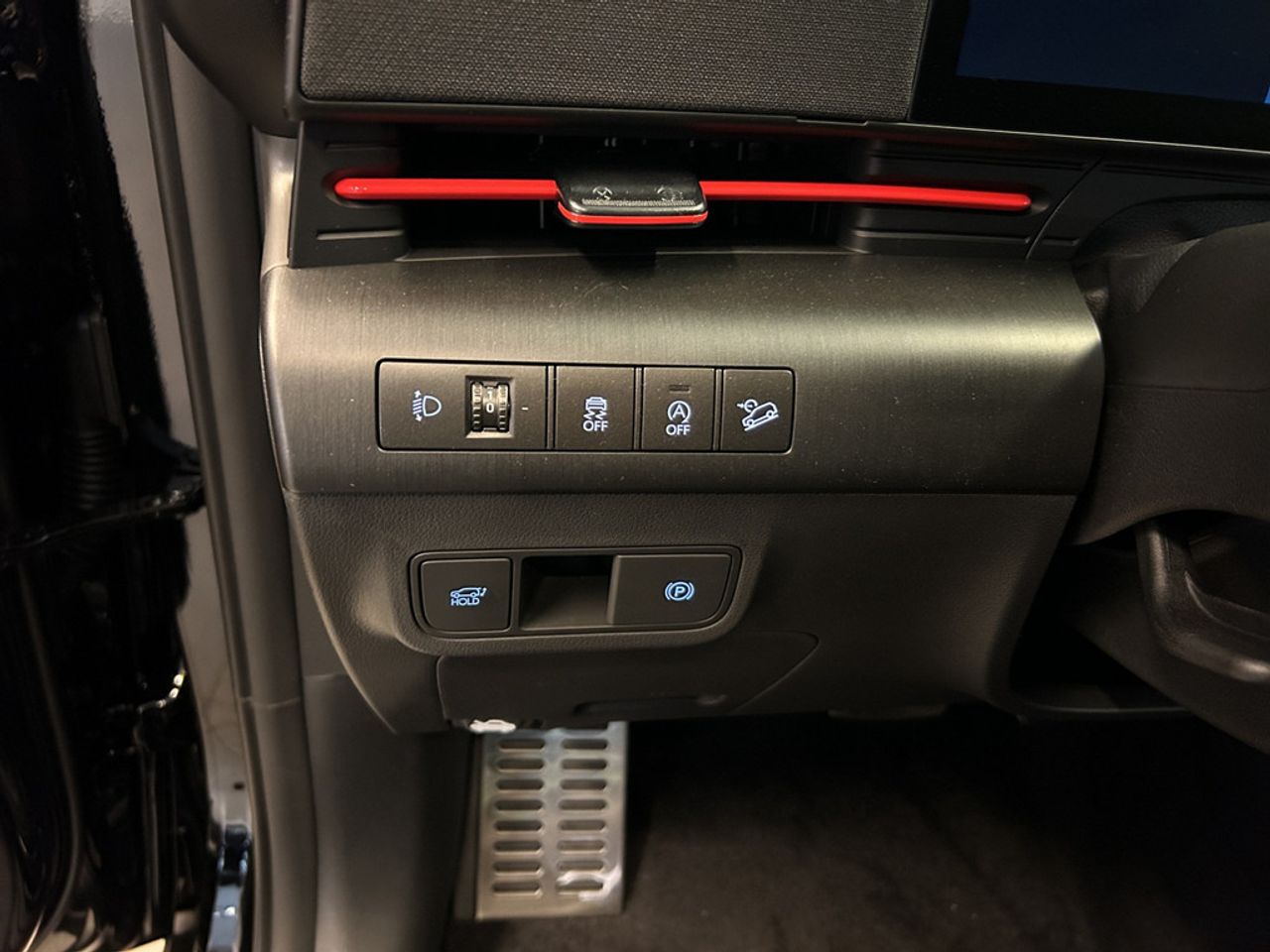 https://csb-strapi-files.fsn1.your-objectstorage.com/inventory-cars/images/c6ce9dd2430cfcfe6b6b7fa63ece2866031112d3/32_1280_3033.jpg