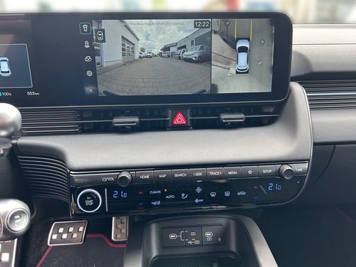 https://csb-strapi-files.fsn1.your-objectstorage.com/inventory-cars/images/c73fda16a7d887dd0009603025196836b012936d/8_500_1732.jpg