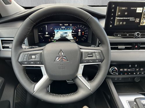 https://csb-strapi-files.fsn1.your-objectstorage.com/inventory-cars/images/c7ce4855fa4840c3d97f46245b21dee01f77f34f/10_500_8067.jpg