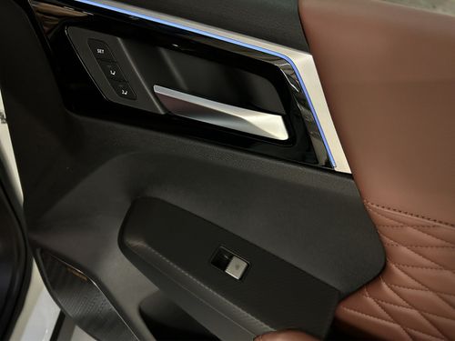 https://csb-strapi-files.fsn1.your-objectstorage.com/inventory-cars/images/c7df47c8075a7ae5d68f3893875768fc6ac3045b/19_500_7595.jpg