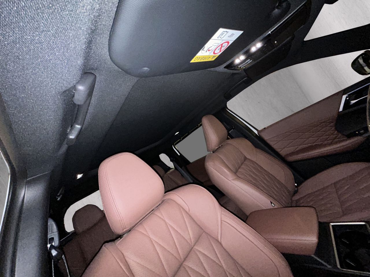 https://csb-strapi-files.fsn1.your-objectstorage.com/inventory-cars/images/c7df47c8075a7ae5d68f3893875768fc6ac3045b/20_1280_4850.jpg