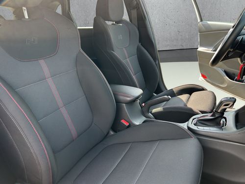 https://csb-strapi-files.fsn1.your-objectstorage.com/inventory-cars/images/c7ef78653f05e63c824b31669ed4a90dd3ea64b4/19_500_1226.jpg