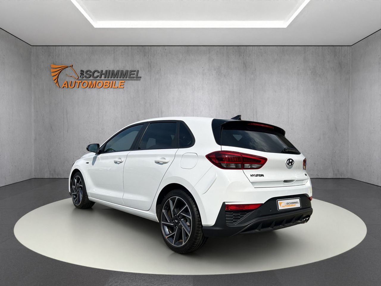 https://csb-strapi-files.fsn1.your-objectstorage.com/inventory-cars/images/c7ef78653f05e63c824b31669ed4a90dd3ea64b4/4_1280_5749.jpg