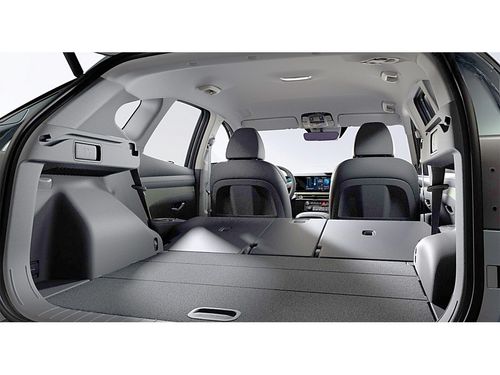 https://csb-strapi-files.fsn1.your-objectstorage.com/inventory-cars/images/c833474c545eb7566cea72be863ec81fe4cbb8b2/13_500_6660.jpg