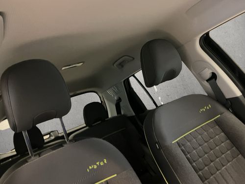 https://csb-strapi-files.fsn1.your-objectstorage.com/inventory-cars/images/c8ffea37a71585e64edd7e1d69e8495e9933eeff/22_500_6361.jpg