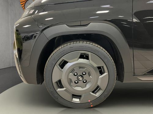 https://csb-strapi-files.fsn1.your-objectstorage.com/inventory-cars/images/c8ffea37a71585e64edd7e1d69e8495e9933eeff/2_500_9869.jpg