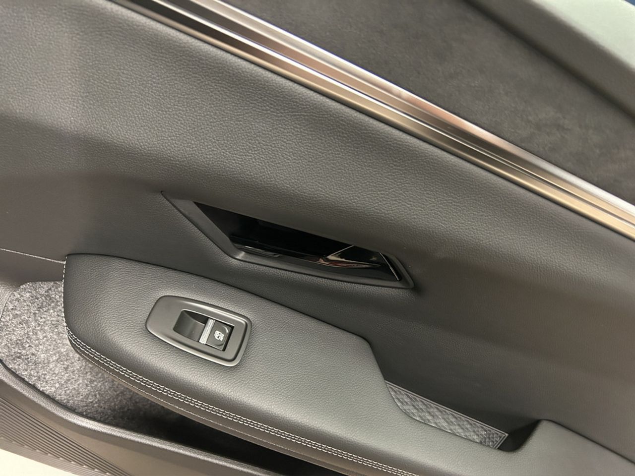 https://csb-strapi-files.fsn1.your-objectstorage.com/inventory-cars/images/c9b3fad43d5ea3339b2cfba282825c2833958dcc/20_1280_2007.jpg
