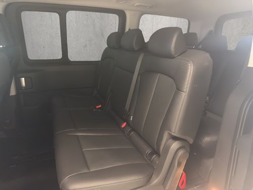 https://csb-strapi-files.fsn1.your-objectstorage.com/inventory-cars/images/ca7440079bc9556a0d9033fbd90d0cf88bd9ea79/15_500_2499.jpg