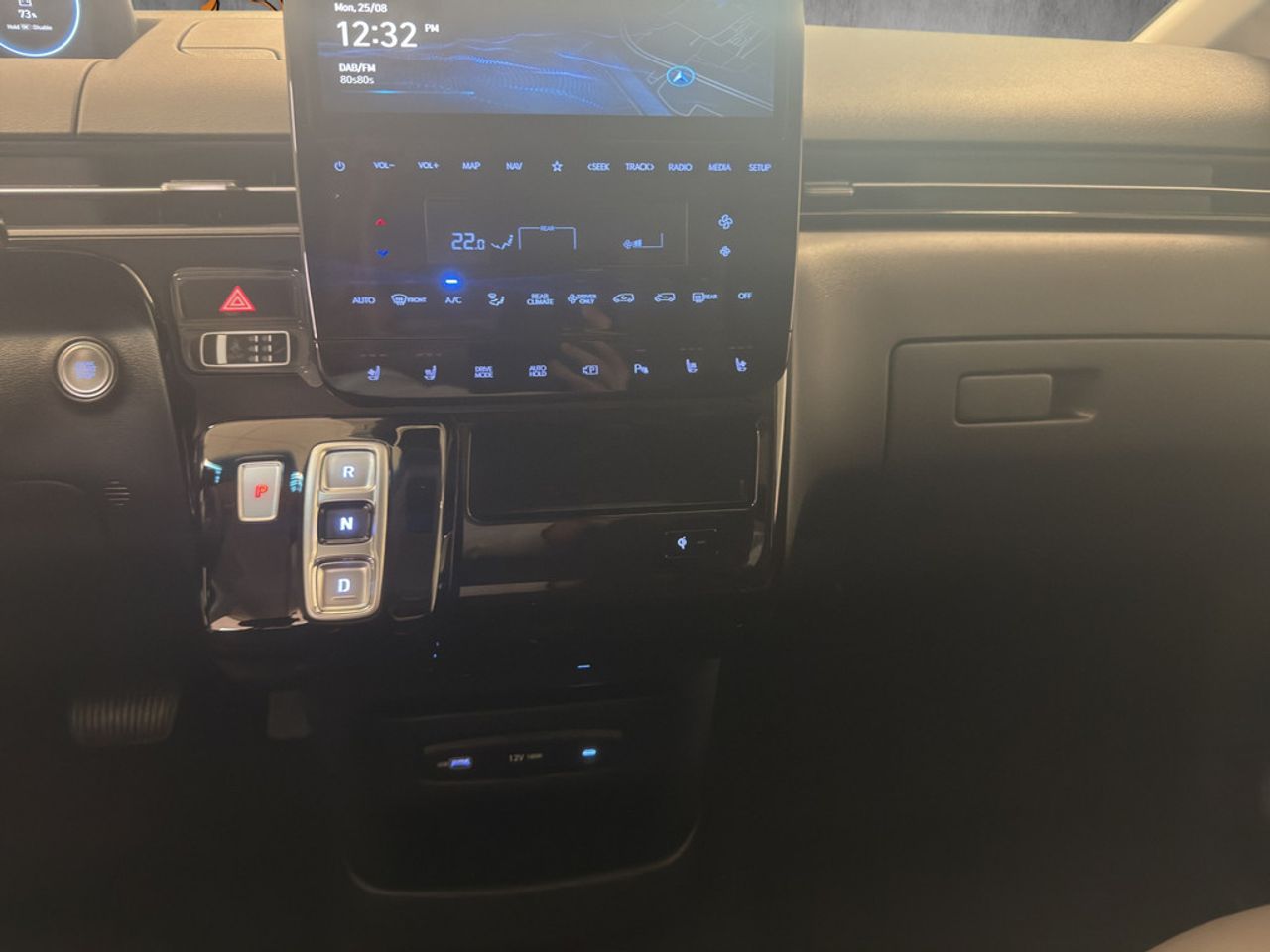 https://csb-strapi-files.fsn1.your-objectstorage.com/inventory-cars/images/ca7440079bc9556a0d9033fbd90d0cf88bd9ea79/17_1280_5451.jpg