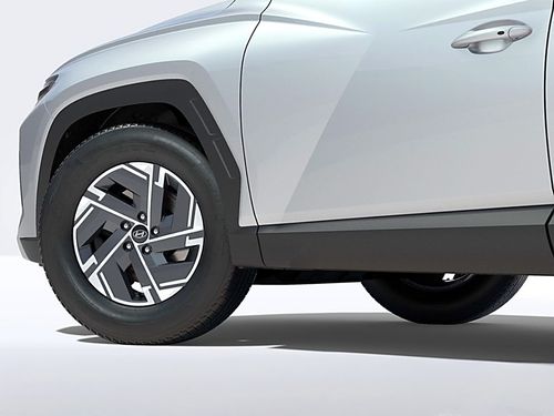 https://csb-strapi-files.fsn1.your-objectstorage.com/inventory-cars/images/cb6ede44843ac82668ee94203ee599bccdd27f2e/8_500_9446.jpg