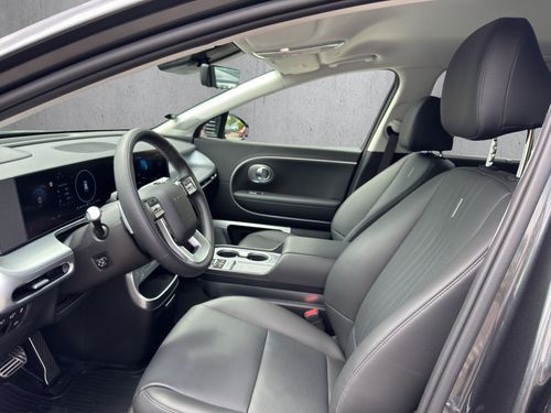 https://csb-strapi-files.fsn1.your-objectstorage.com/inventory-cars/images/cc14b90d040578439e08d70e1b7ca8cb6ddf704f/10_500_7574.jpg