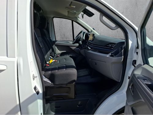https://csb-strapi-files.fsn1.your-objectstorage.com/inventory-cars/images/ce8db357a25e9f38d93e3785d072f8d3a4cb6813/19_500_9013.jpg
