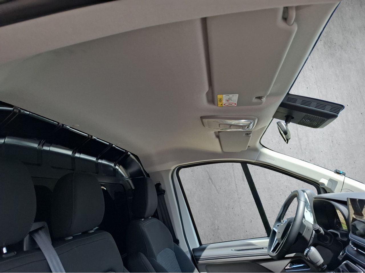 https://csb-strapi-files.fsn1.your-objectstorage.com/inventory-cars/images/ce8db357a25e9f38d93e3785d072f8d3a4cb6813/21_1280_6330.jpg
