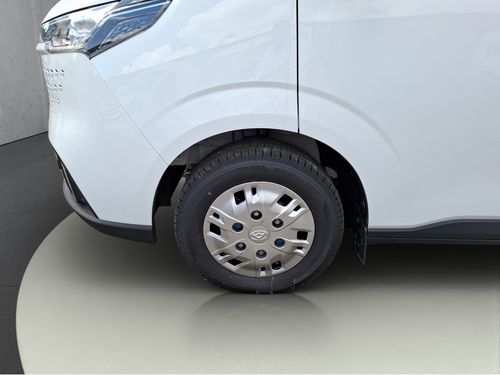 https://csb-strapi-files.fsn1.your-objectstorage.com/inventory-cars/images/ce8db357a25e9f38d93e3785d072f8d3a4cb6813/2_500_4683.jpg