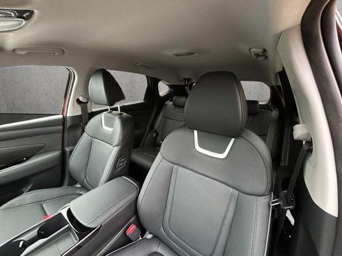 https://csb-strapi-files.fsn1.your-objectstorage.com/inventory-cars/images/cf68968959dba24855ff9545515aae26b0241a76/12_500_7886.jpg