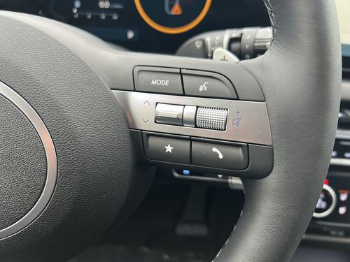 https://csb-strapi-files.fsn1.your-objectstorage.com/inventory-cars/images/cf68968959dba24855ff9545515aae26b0241a76/23_500_1335.jpg