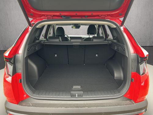 https://csb-strapi-files.fsn1.your-objectstorage.com/inventory-cars/images/cf68968959dba24855ff9545515aae26b0241a76/5_500_3447.jpg