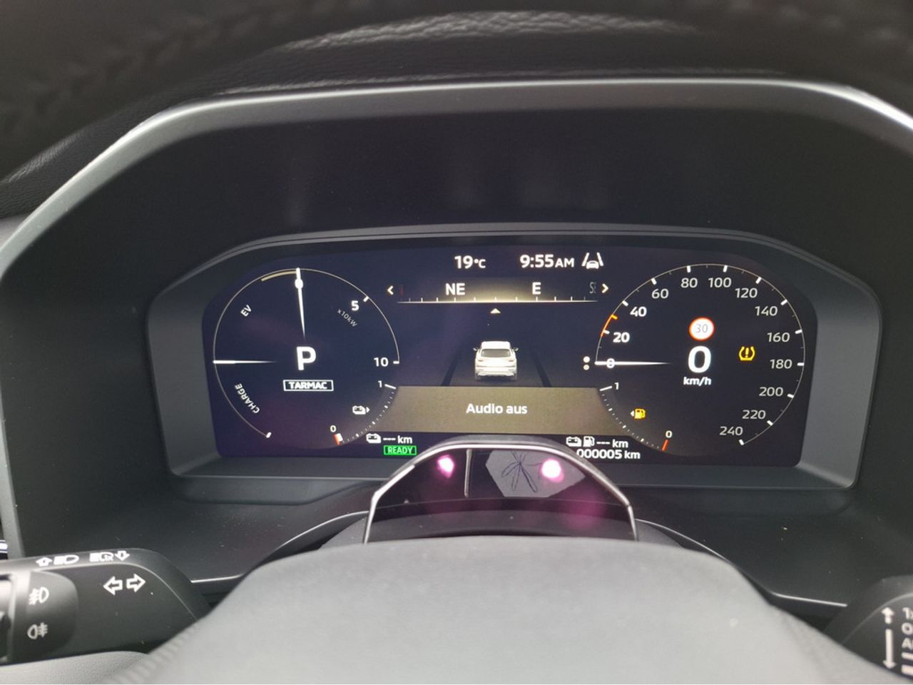 https://csb-strapi-files.fsn1.your-objectstorage.com/inventory-cars/images/cf7417f963cf4f6ba09116168ca07de197c02282/11_1280_2453.jpg