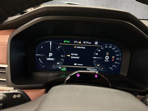 https://csb-strapi-files.fsn1.your-objectstorage.com/inventory-cars/images/cfb4eae63352a3692fe0a18488737a3ab76e2456/11_500_6911.jpg