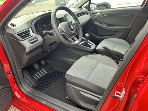 https://csb-strapi-files.fsn1.your-objectstorage.com/inventory-cars/images/d392801adc87655914920274a16b5f1946bda7ca/23_500_5440.jpg