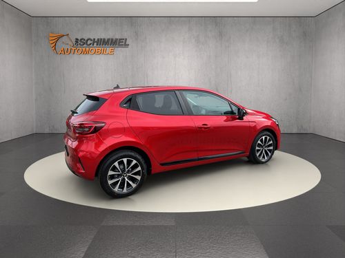 https://csb-strapi-files.fsn1.your-objectstorage.com/inventory-cars/images/d392801adc87655914920274a16b5f1946bda7ca/4_500_5900.jpg