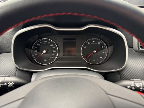 https://csb-strapi-files.fsn1.your-objectstorage.com/inventory-cars/images/d406d881715bee86f54a2cbaea3056517c2096ec/16_500_9821.jpg