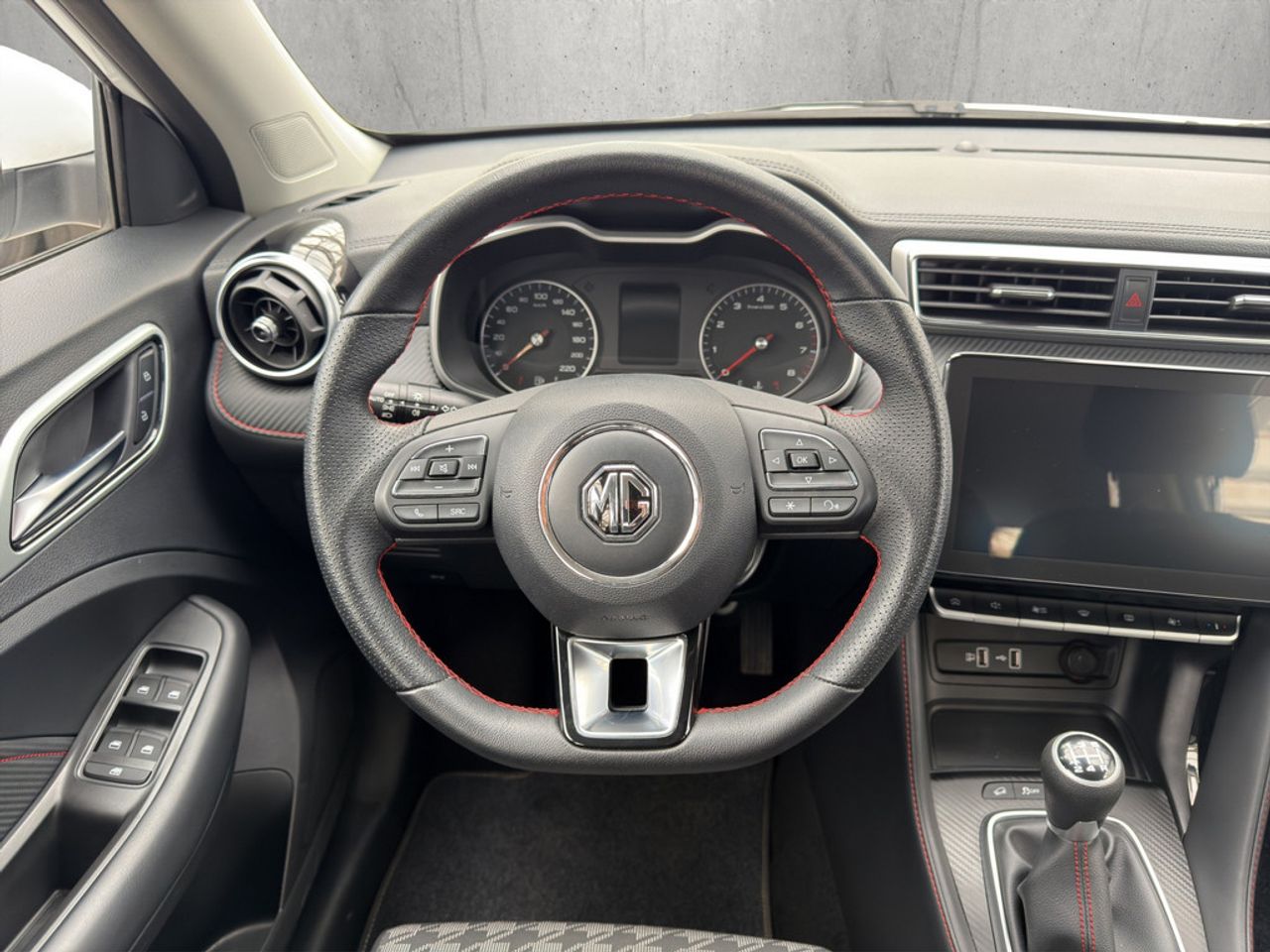 https://csb-strapi-files.fsn1.your-objectstorage.com/inventory-cars/images/d406d881715bee86f54a2cbaea3056517c2096ec/17_1280_8847.jpg