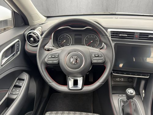 https://csb-strapi-files.fsn1.your-objectstorage.com/inventory-cars/images/d406d881715bee86f54a2cbaea3056517c2096ec/17_500_1754.jpg