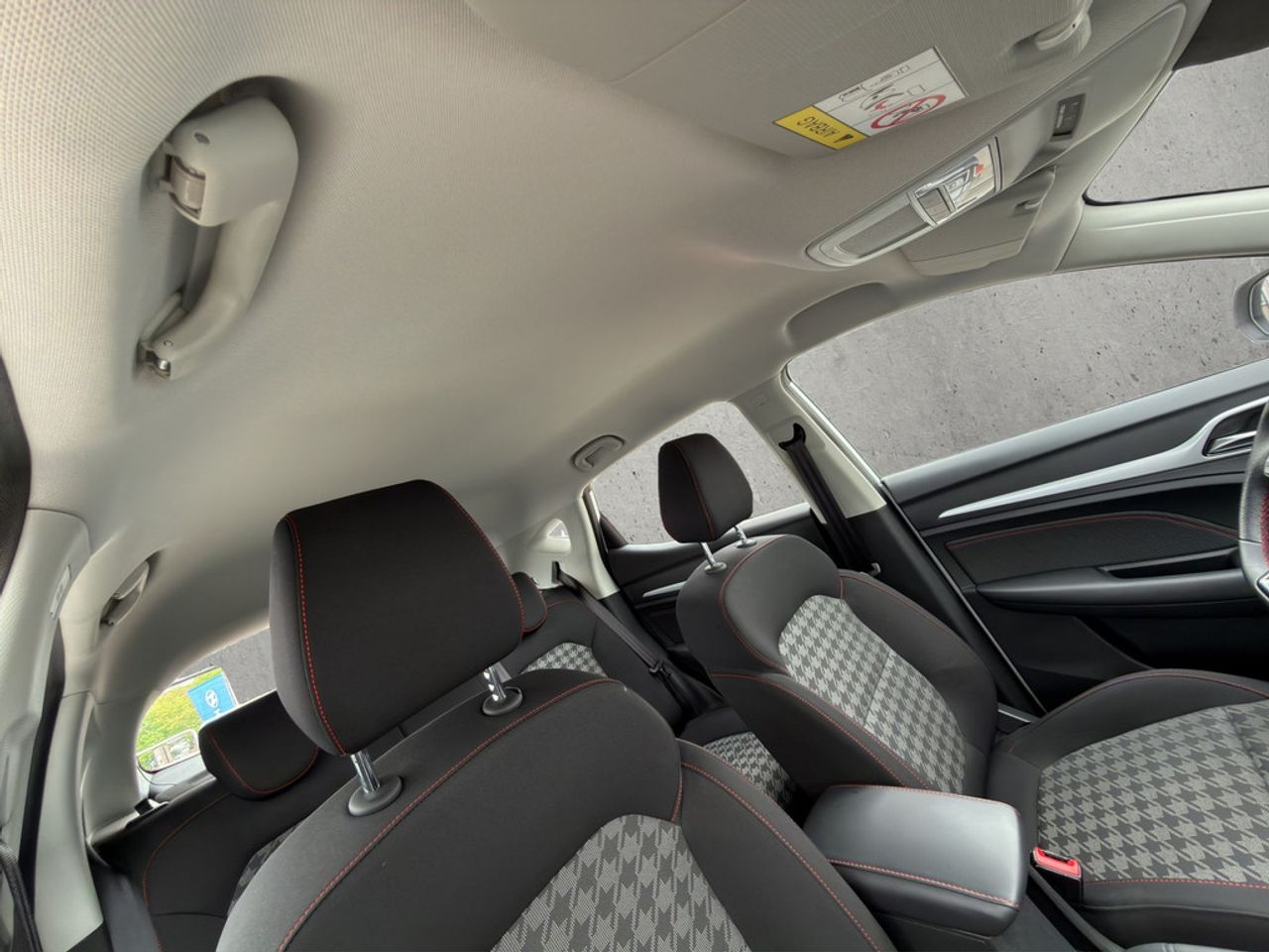 https://csb-strapi-files.fsn1.your-objectstorage.com/inventory-cars/images/d406d881715bee86f54a2cbaea3056517c2096ec/20_1280_9259.jpg