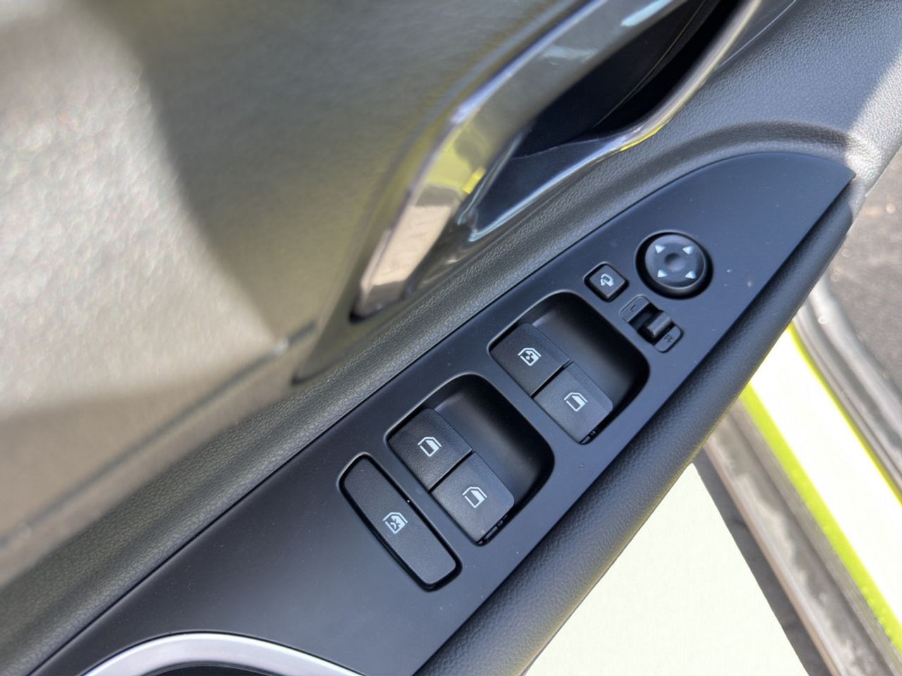 https://csb-strapi-files.fsn1.your-objectstorage.com/inventory-cars/images/d465ef99de4c64d439da217f85405c8baf56e5ce/11_1280_1575.jpg