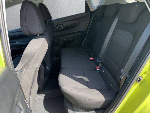 https://csb-strapi-files.fsn1.your-objectstorage.com/inventory-cars/images/d465ef99de4c64d439da217f85405c8baf56e5ce/12_500_2281.jpg