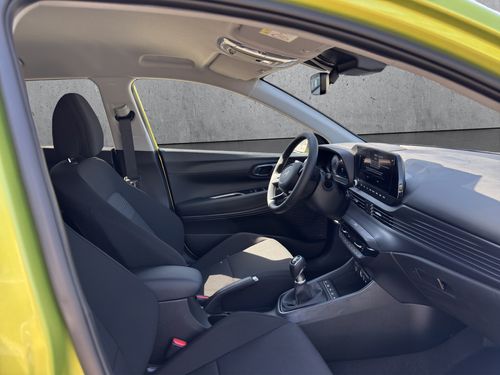 https://csb-strapi-files.fsn1.your-objectstorage.com/inventory-cars/images/d465ef99de4c64d439da217f85405c8baf56e5ce/13_500_7139.jpg
