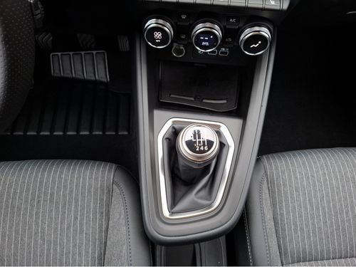 https://csb-strapi-files.fsn1.your-objectstorage.com/inventory-cars/images/d53654aad0727f38dc2ed3ab43dd9e77604cf8f6/16_500_8309.jpg